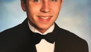 S.S. Seward Institute Celebrates Graduating Seniors with Car Parade