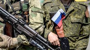 Wenn menschen in einer bestimmten gegend nichts mehr mit ihrem land zu tun haben wollen und sich abspalten möchten, wird das separatismus . Ostukraine Russische Separatisten Wollen Neuen Kleinstaat Schaffen