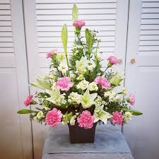 Estilo Triangular Modern Flower Arrangements Fresh Flowers Arrangements Funeral Flower Arrangements