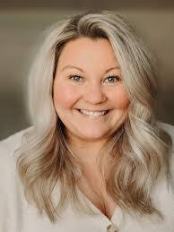 Amber Spaeth's Instagram, Twitter & Facebook