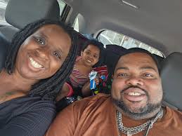 Greetings to everyone wishing you all a happy Sunday. Am giveaway a pair  anyone who gives me the correct bloodline goes home with it you pay only  the shipping fee thank you