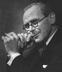 Study of Fashion Theories by James Laver Laila Abdel Rahim El Maghraby  Instructor, Department of Readymade Garments, Higher Inst