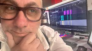 Oggi è il giorno del mio debutto a Radio Ariston! La radio *in diretta da  Sanremo*… e sì, è tutto vero! La prima volta ha sempre un sapore diverso.  Non vi nascondo