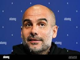 Von hinten gepackt -Fotos und -Bildmaterial in hoher Auflösung