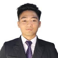 Dee Wenger's Instagram, Twitter & Facebook