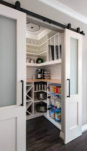 Dreamy deadwood style pantry doors Barn Door Walk In Pantry Transitional Kitchen Remodel Klassisch Modern Kuche Detroit Von Mainstreet Design Build Houzz