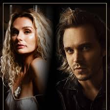 Clare Bowen & Jonathan Jackson