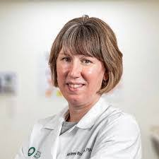 Emily Eustis's Instagram, Twitter & Facebook