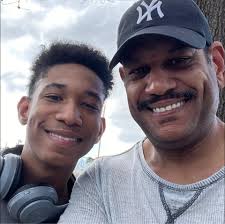 What men's groups are available in Charlotte, North Carolina?