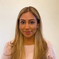 Diana Morgan's Instagram, Twitter & Facebook