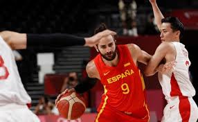 Minuto a minuto y resultado del enfrentamiento. Tokio 2020 Baloncesto Ricky Le Saca Una Sonrisa A Espana En El Estreno El Correo