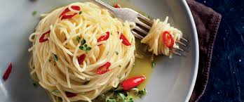 How healthy is aglio, olio e peperoncino? Spaghetti Aglio Olio E Peperoncino La Ricetta Fratelli Carli