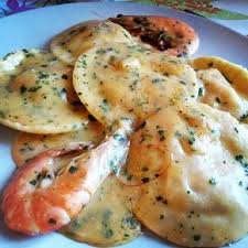 Raviolis De Crevettes Au Beurre De Crustaces Recette Ravioli Recette Et Recettes De Cuisine
