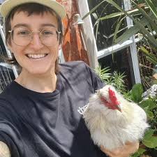 Hello everyone, I'm planning to leave Wanaka around the 8th/10th of April,  heading south after a quick move to Haast. I was planning to do several  stops in : Queenstown/TeAnau