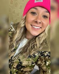 Carrissa Vance (@carrissalynnee) • Instagram photos and videos