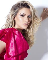 tbt do nosso editorial Bday 💃🏼🙋🏼‍♀️ Foto @mansonstudio Stylist  @izabellecapuzzo Make/hair @rodrigolopesmakeup