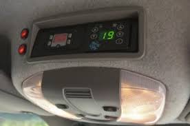 Oferim servicii complete pentru transportul cainilor si al pisicilor din romania catre principalele destinatii din ue: Transport Caini Si Pisici In Tara Transport Animale De Companie Caini Si Pisici In Tara Si International Transportcaini Ro