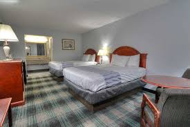 Explore fun things to do on your stay. Pigeon Forge Hotel Rooms Suites Island Drive Lodge