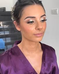 Karen Stringer's Instagram, Twitter & Facebook