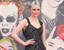 Maisie Williams Opens Up About Relationship With Her Dad