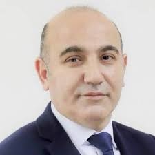 Kanal 23 Genel Yayın Yönetmeni çok kıymetli hemşehrimiz Arif Çakmak'ın  vefatını teessürle öğrendim. Cenab'ı Hakk rahmet eylesin, mekanı cennet  makamı âli olsun. Elazığ'ımızın başı sağolsun.