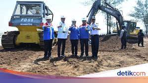 Media dan migas sangat dibutuhkan masyarakat from bloktuban.com maybe you would like to learn more about one of these? Pertamina Bangun Kilang Canggih Di Tuban Rp 225 Triliun