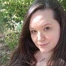 Amanda Plotzke's Instagram, Twitter & Facebook