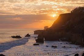 Sunset At El Matador State Beach Photo Nature Photos Sunset Nature Beach Photos Tropical Island Beach