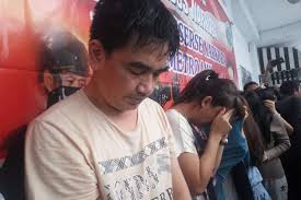Artis inisial st dan selebgram inisial ma yang terlibat prostitusi online saat ini masih ditetapkan sebagai saksi. Ini Identitas 7 Artis Yang Ikut Ditangkap Bersama Pretty Asmara Halaman All Kompas Com