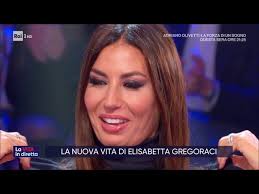 Il suo contratto con la press aveva durata di 3 anni, ma dagospia racconta che l'ex gieffina, in tutto questo tempo, non avrebbe mai pagato alcuna fattura all'agenzia di cui faceva parte. Chi E Elisabetta Gregoraci Eta Fidanzato Stefano Figlio Nathan E Briatore