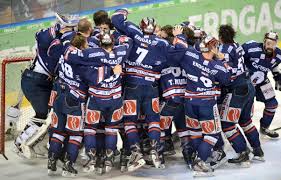 Nach Dem Schlusspfiff Eisbaren Berlin Deutscher Meister Eishockey
