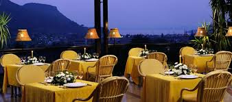 Poiano garda resort hotel nei pressi di un centro congressi si trova a garda in una posizione strategica, soprattutto se ti muovi in auto. Poiano Resort Hotel Spa Garda Venetien Italien We Are Travel
