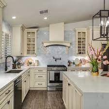 Best Forevermark Cabinets Styles For Your Nyc Home Home Art Tile Online Kitchen Cabinets Assembled Kitchen Cabinets Kitchen Cabinet Makers