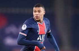 Après le crash face à barcelone, une élimination impensable en huitième de finale de la ligue des champions, c'était retour à l'ordinaire pour le psg. Psg Les Critiques Son Avenir Mbappe Dit Tout