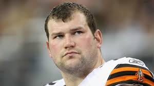 Joe Thomas attempts to name every Browns QB he's protected