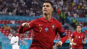 R.patricio, pepe, r.guerreiro, n.semedo, r.dias, d.jota, j.moutinho, d.pereira, r.sanches, b.silva, c.ronaldo france: Dxpx7qzspxg M
