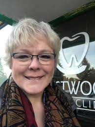 It's high time for some more of Sandy and his lip!