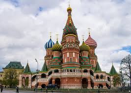 Petersburg transit system provides bus service through the neighborhood, and the busy urban nightlife of downtown is just minutes away. Russia S St Basil S Cathedral Re Imagined In Seven Different Architectural Styles