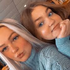 Jillian Hobbs and Dalton Cain's Wedding Website