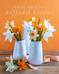 Video Tutorial Crepe Paper Daffodil Flower Kit Lia Griffith Paper Flower Kit Paper Flowers Paper Flower Tutorial