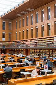 reading room in Saxon State University … – License image – 71069245 ❘  lookphotos