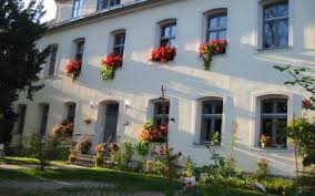 Eine überwiegend flache etappe bis in die wunderschöne altstadt. Bildungsgut Schmochtitz Sankt Benno Himmlische Herbergen