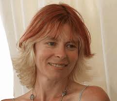 Daphne Lambert's Instagram, Twitter & Facebook