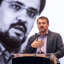 Cristian ghinea (born 1977) is a romanian publisher and activist, and from 27 april to 26 october 2016 was minister of european funds1 in the romanian government of technocrats. Cristian Ghinea