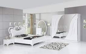 Klasik Tasarim Denince Akla Gelen Ilk Takim Olan Eliza Yatak Odasi Odalariniza Ihtisami Bedroom Furniture Design Master Bedroom Design Kitchen Furniture Design