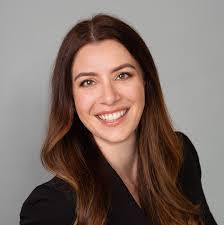 Adrianna Hackworth's Instagram, Twitter & Facebook