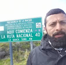 Principio y final de la ruta 40, con mucha insertidumbre decidí salir pero  lo recorrido mi permitio llegar con toda serteza, gracias Silvana Romagnoli  y Lucia Ross, fueron mi fuerza y a
