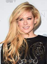 47,848,342 likes · 145,610 talking about this. Kak Sejchas Vyglyadit Avril Lavin