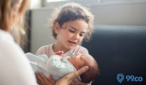 Dia tumbuh menjadi pribadi yang tanggung. 9 Fakta Anak Pertama Menurut Karakter Sifatnya Anak Sulung Setuju