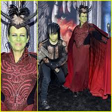 1 day ago · the son of hollywood actress jamie lee curtis thomas has changed sex. Jamie Lee Curtis Son Thomas Cosplay As Orcs At Warcraft Premiere Celebrity Babies Christopher Guest Jamie Lee Curtis Thomas Guest Just Jared